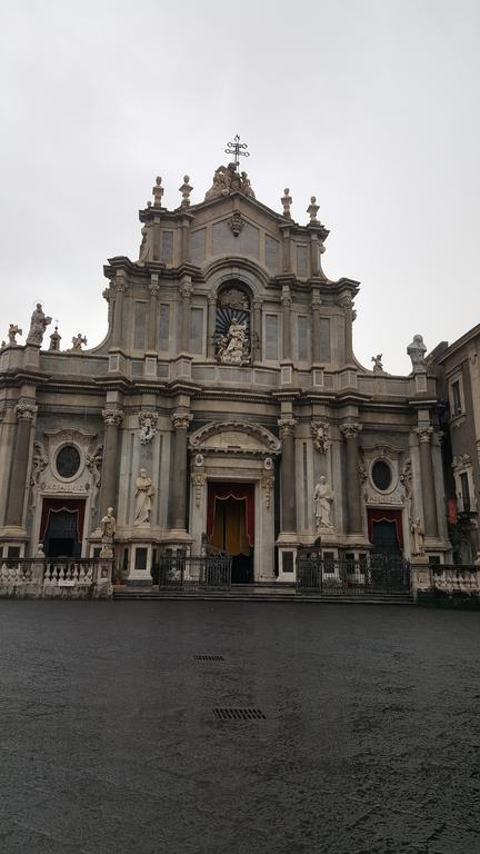 La nuova locandiera Aeroporto di Catania Fontana Rossa Esterno foto